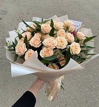 Букет Кремовые розы Латте в Тымовское
