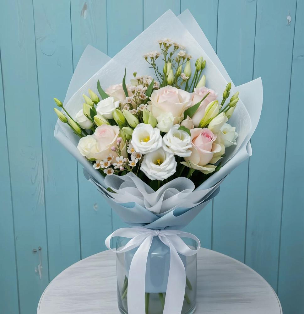 Букет цветов из: Розы и Лизиантусы в Тымовское