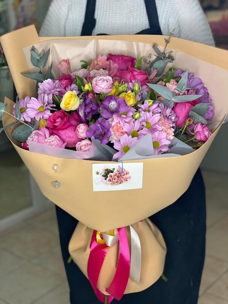 Букет цветов из: Хризантемы, Гвоздики и Альстромерии в Тымовское