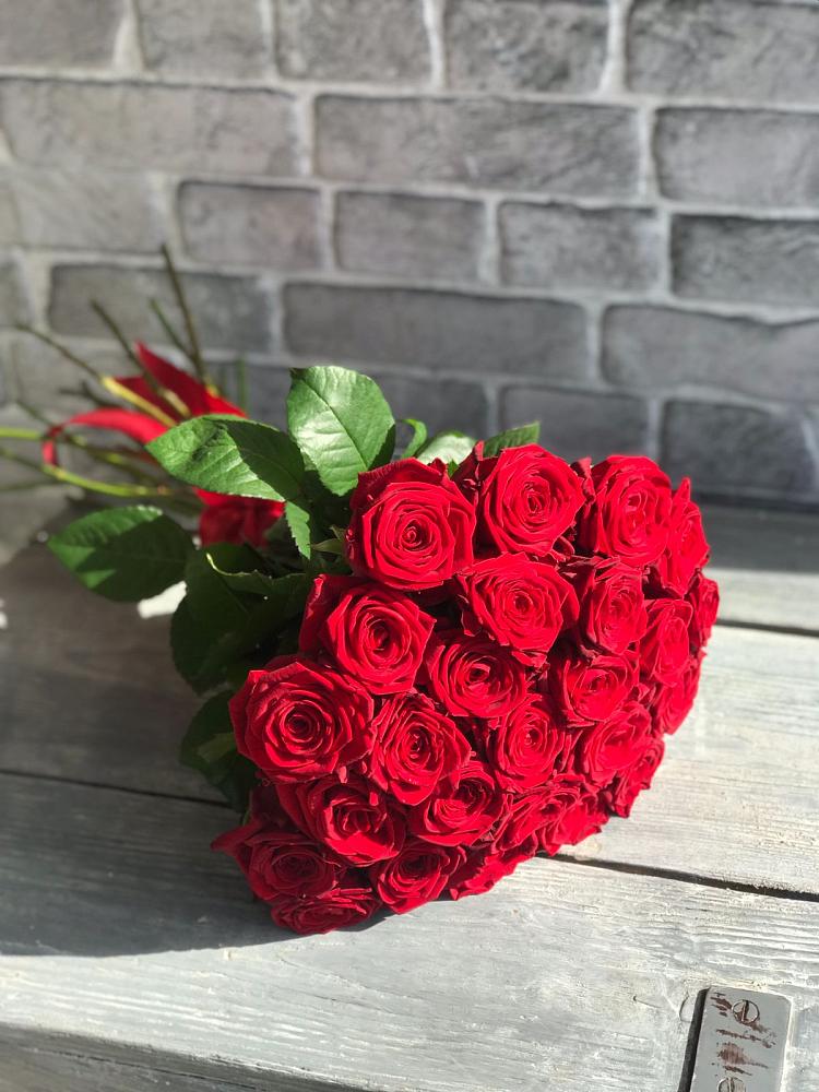 Букет Красные розы Фридом в Тымовское
