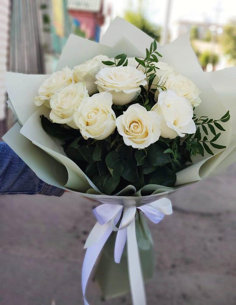 Букет Белые розы Проуд в Тымовское