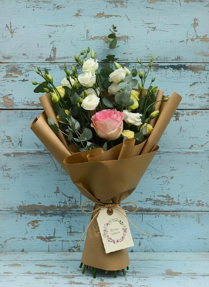 Букет цветов из: Розы и Лизиантусы в Тымовское