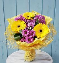 Букет цветов из:  Хризантемы и Герберы в Тымовское