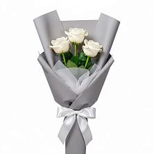 Букет 3 белые розы в Тымовское