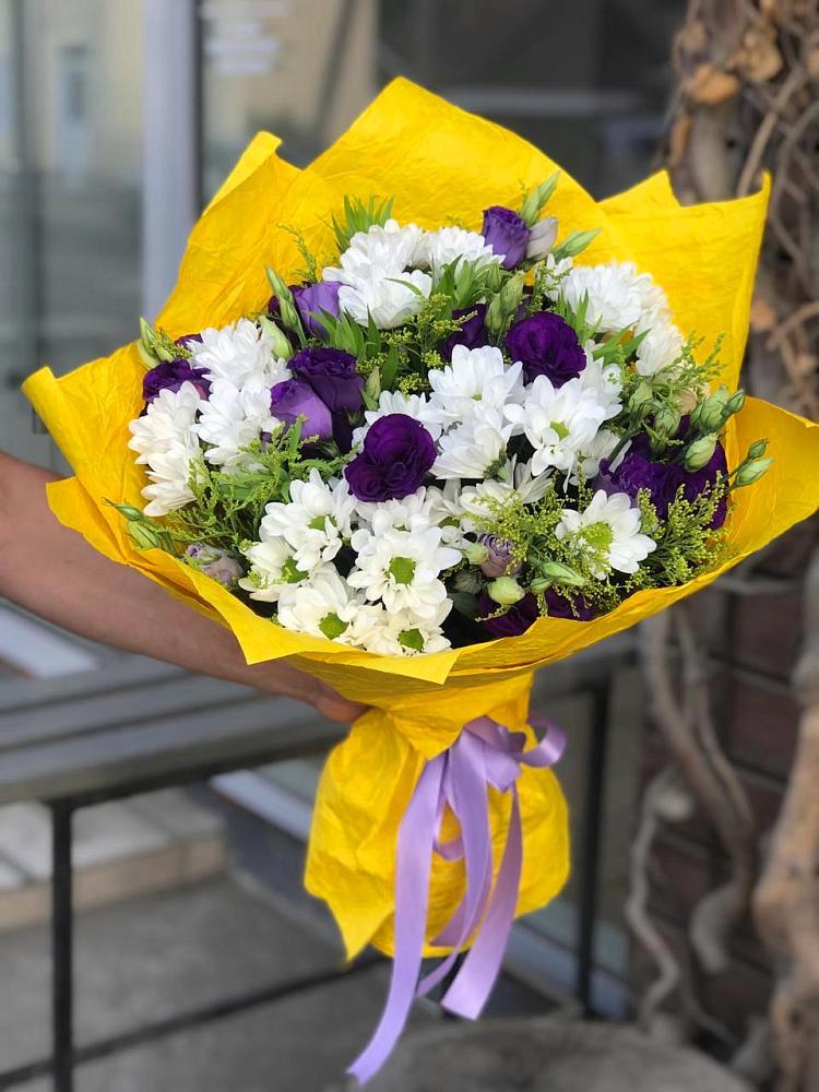 Букет цветов из: Ирисы, Хризантемы и Ромашки в Тымовское