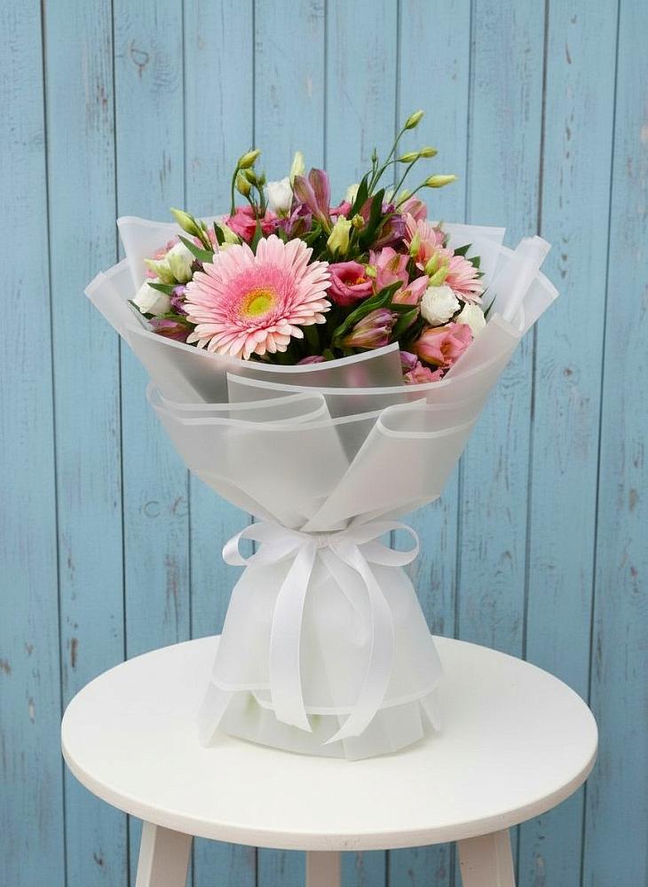 Букет цветов из: Герберы, Альстромерии и Лизиантусы в Тымовское