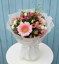 Букет цветов из:  Герберы, Альстромерии и Лизиантусы в Тымовское