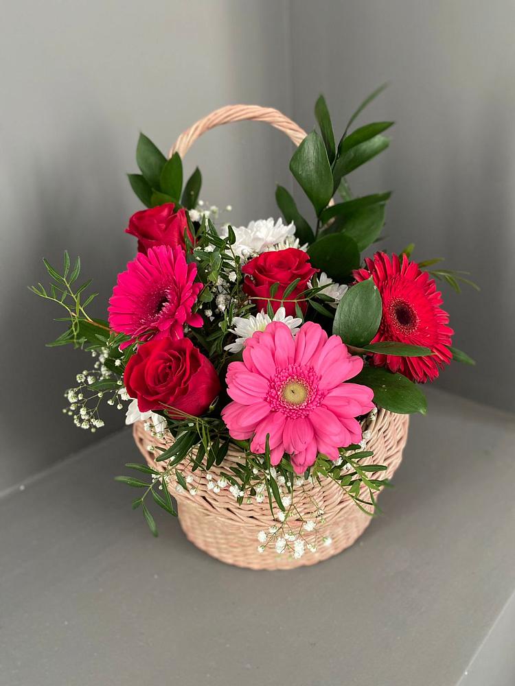 Цветочная композиция из Розы, Хризантемы и Герберы в корзине в Тымовское