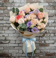 Букет цветов из:  Розы, Лизиантусы и Гвоздики в Тымовское