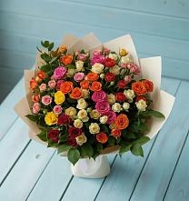 Букет Микс из разноцветных кустовых роз в Тымовское